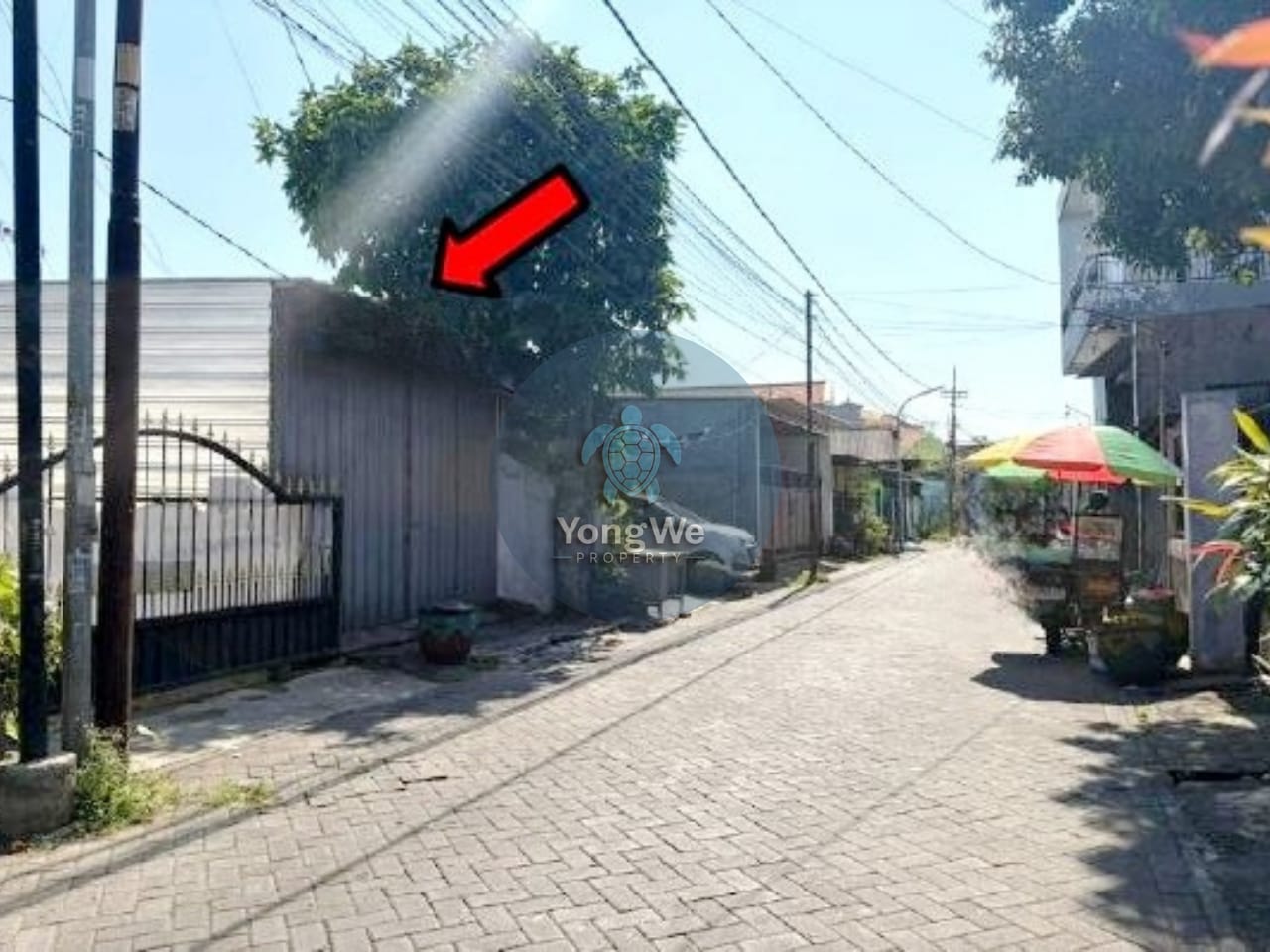 Tampak Dalam